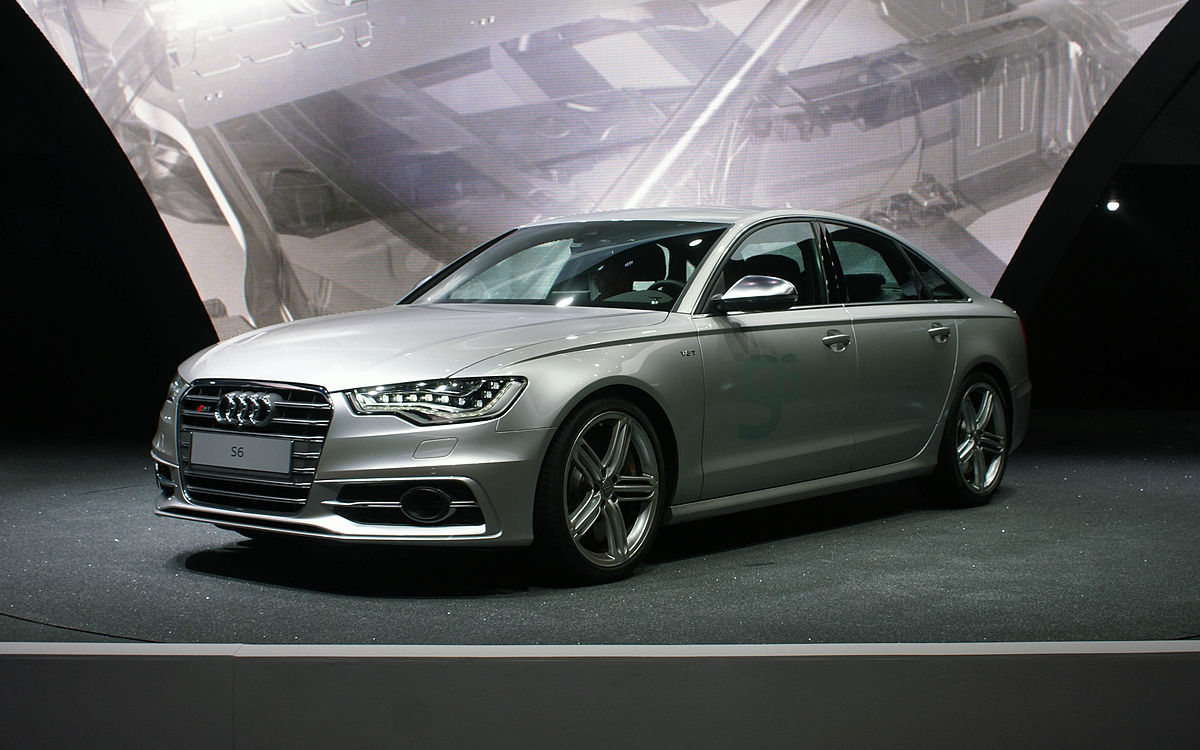 1200px-Silver_Audi_S6_C7_fl_IAA_2011