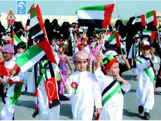 نتيجة بحث الصور عن عروض الاحتفال باليوم الوطني الامارات"