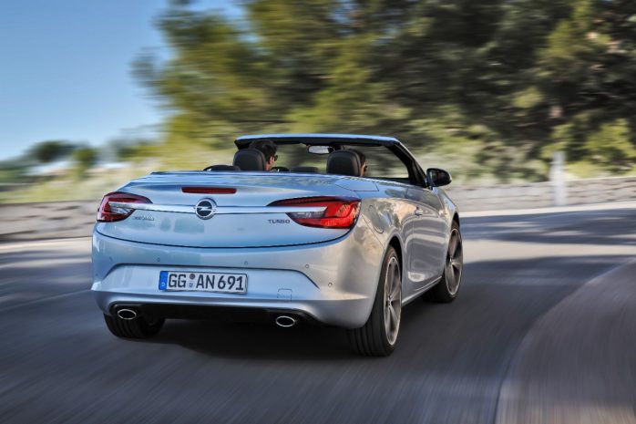 Opel-Cascada-302105-698x465