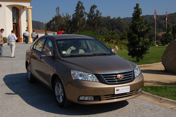 جيلي إمجراند 2018 Geely emgrand مواصفات و مميزات و عيوب و أسعار