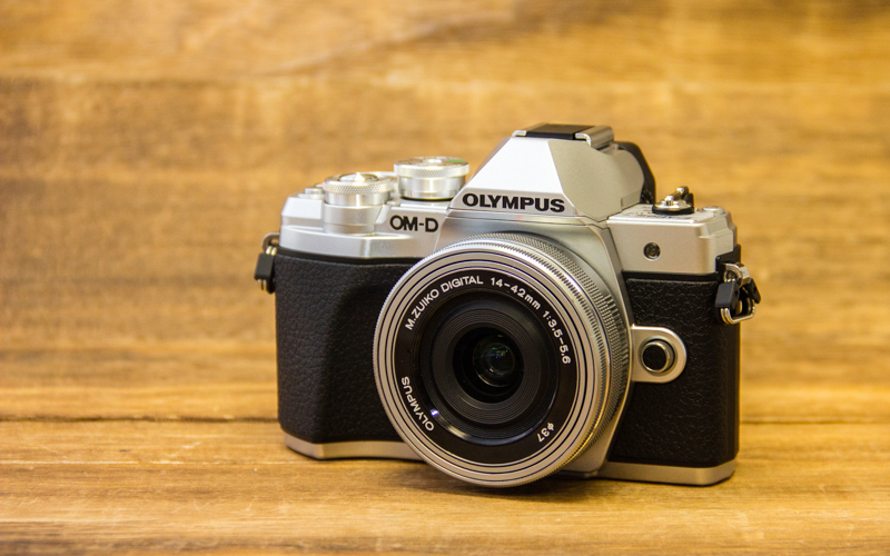 Olympus OM-D E-M10 Mark III